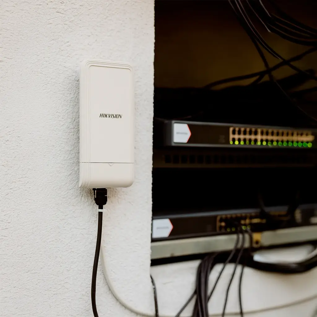 DS-3WF02C-5AC/O | PUNTO DE ACCESO PTP Y PTMP DE 867MBPS HIKVISION