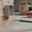 LPSUTPCAT5EXT-1 | (NUEVO) CABLE UTP CATEG 5 EXTERIOR ROLLO X 305MT ALEACION 